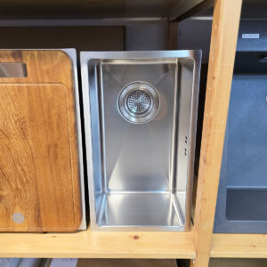 Chiuveta bucatarie inox CookingAid HERA MINI cu montaj pe/sub blat cu dozator detergent + accesorii montaj