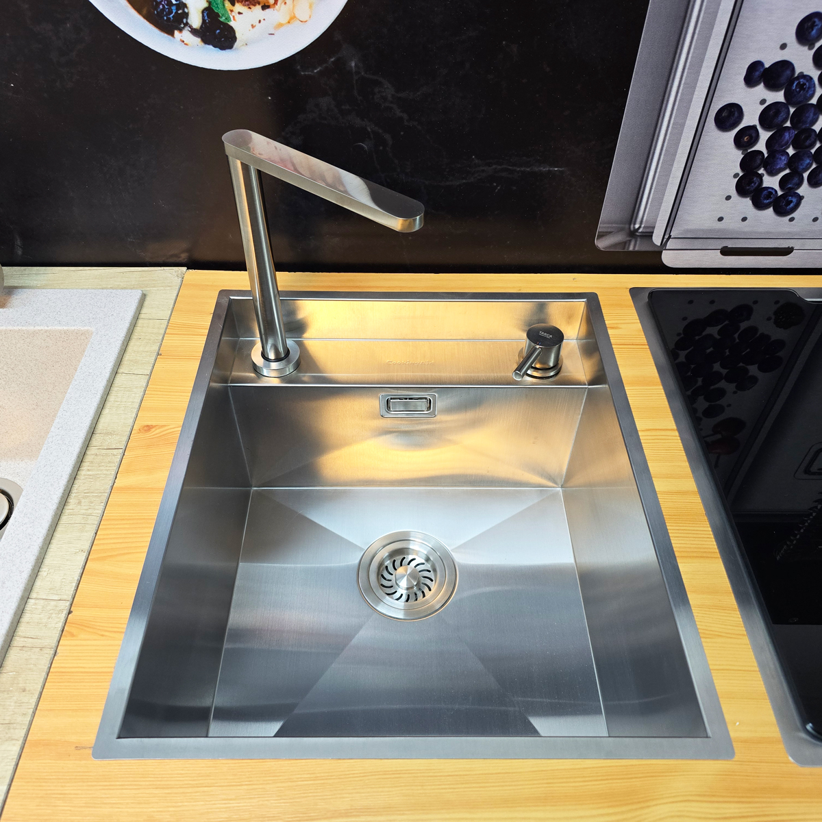 Baterie-bucatarie-telescopica-culisabila-CookingAid-Tasca-Nando-23