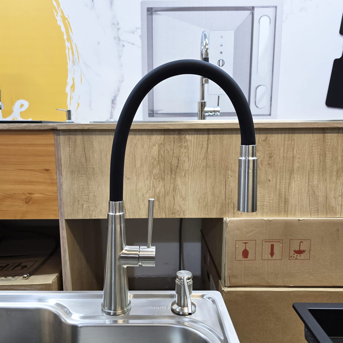 Baterie-bucatarie-CookingAid-Gina-cu-corp-flexibil-si-buton-schimbare-dus-jet-10