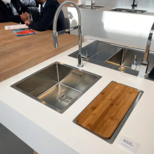 Chiuveta bucatarie inox CookingAid Box Lux 34 cu montaj pe/sub blat cu ventil scurgere dreptunghiular si accesorii montaj