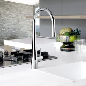 Baterie CookingAid NEWMIX 90 CHROME cu finisaj cromat si furtun dus retractabil / extractibil + buton jet/dus