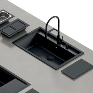 Set chiuveta bucatarie compozit ceramic Invisible Sintesi 130 Black Matt Keratek neagra cu treapta pentru baterie montaj sub fereastra si accesorii montaj