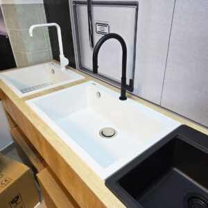 Chiuveta bucatarie granit CookingAid Cube ON7610 Alba / Polar White + accesorii montaj